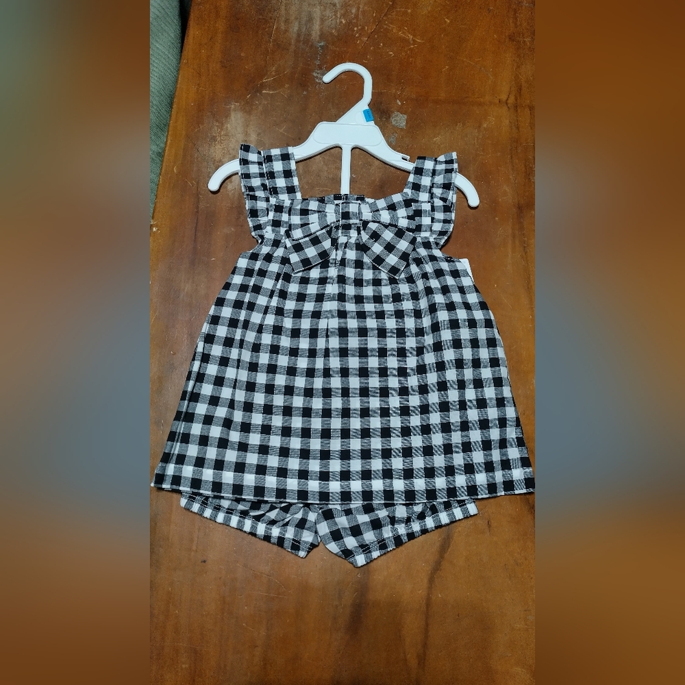 Carters Lack and white two piece Little girl short set Summer Vacation